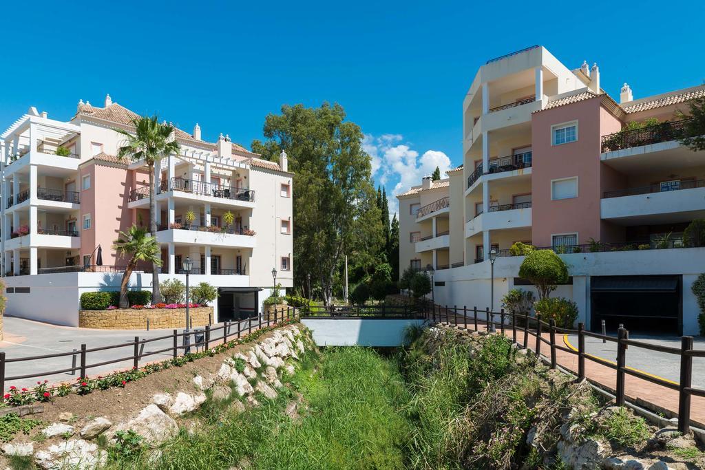 Golf Heaven Swimming Pool Views Marbella